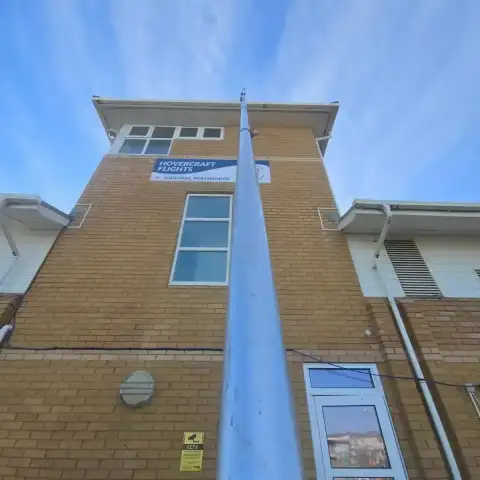 Commercial gutter clearance