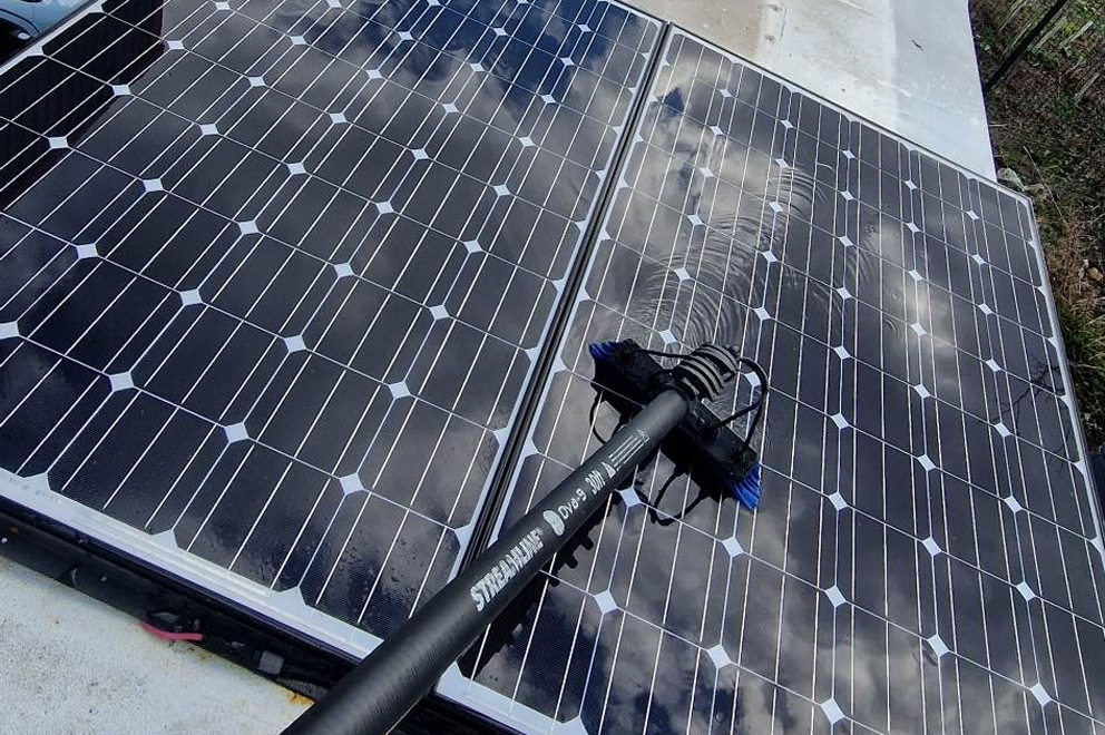 Quick Solar Cleaning